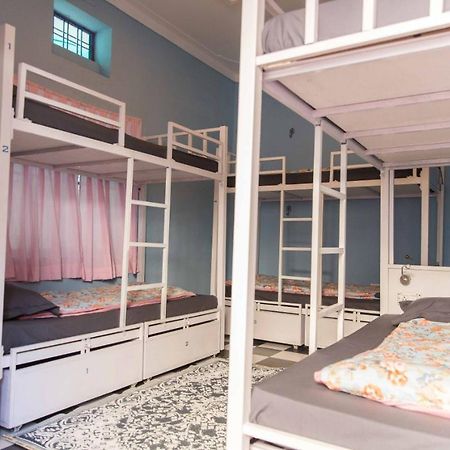 Gypsy Child Lake Hostel ウダイプル エクステリア 写真